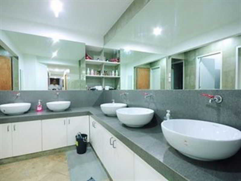 Mnl Boutique Hostel Makati City Екстер'єр фото