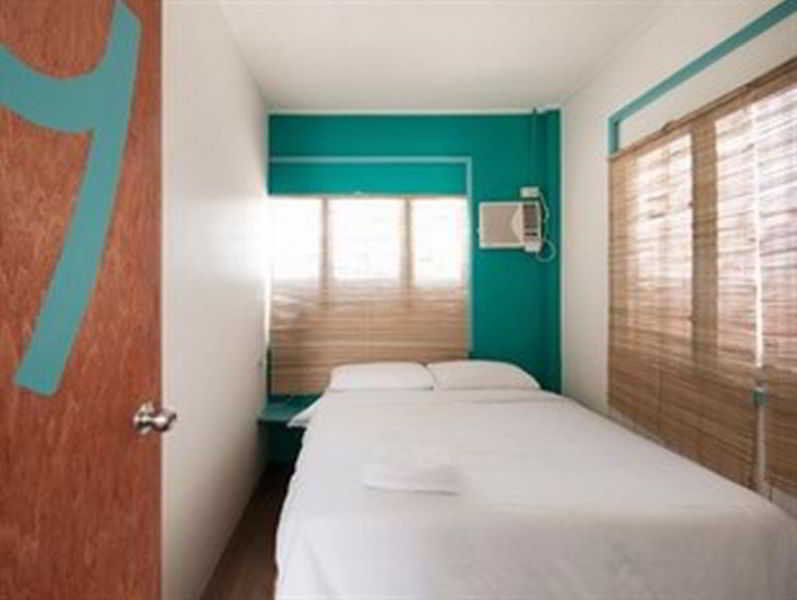 Mnl Boutique Hostel Makati City Екстер'єр фото