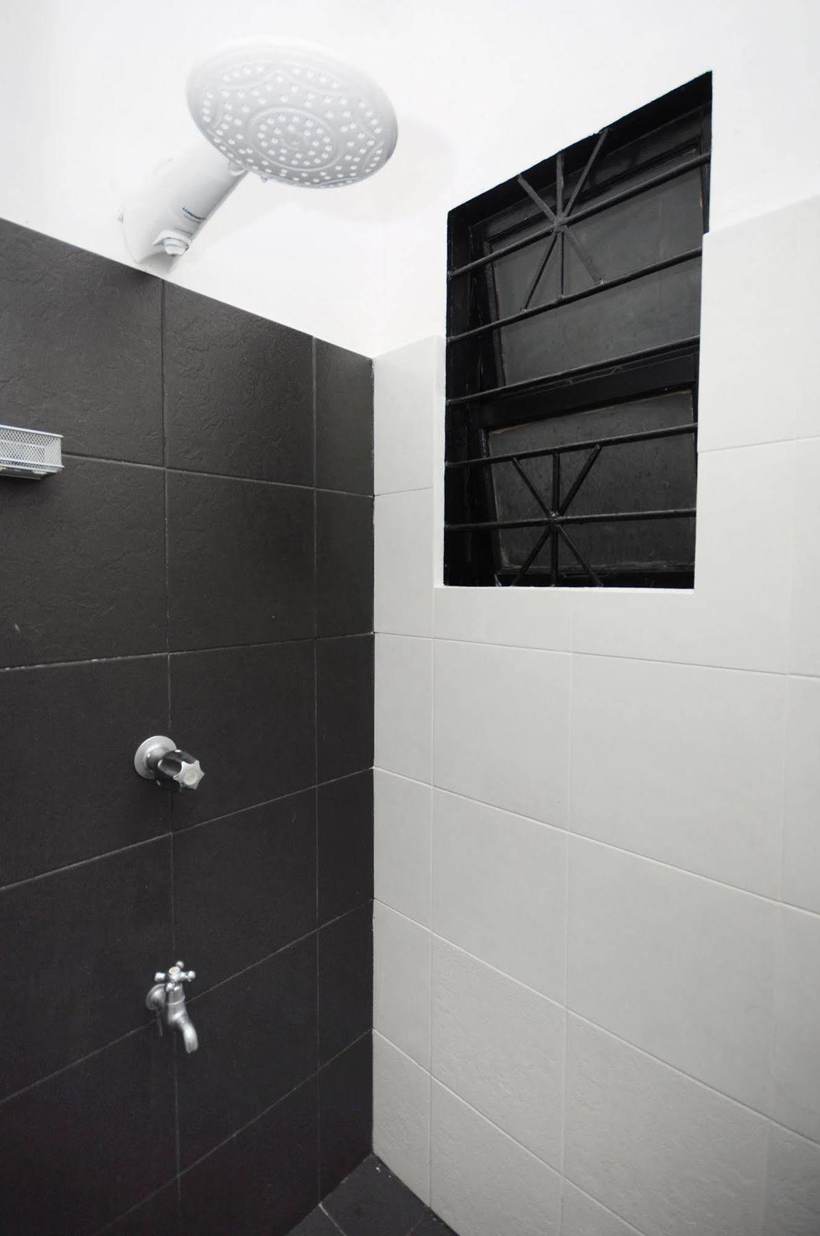 Mnl Boutique Hostel Makati City Екстер'єр фото