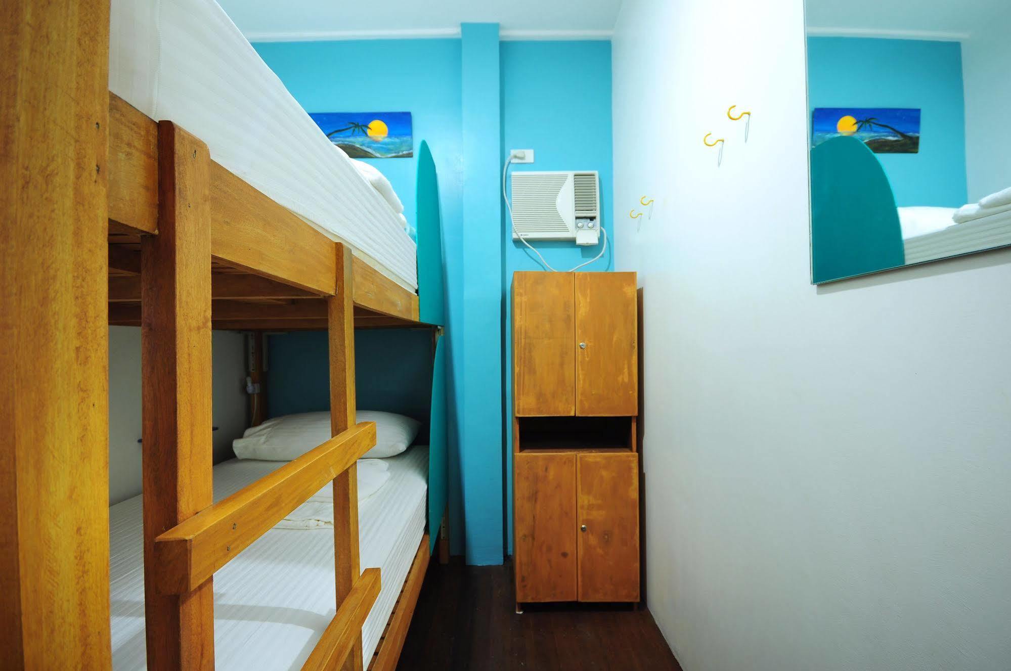Mnl Boutique Hostel Makati City Екстер'єр фото